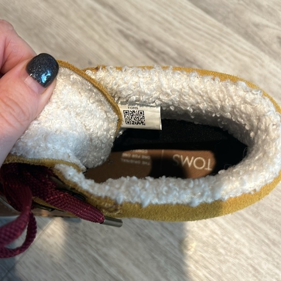 Tom’s MESA FAUX FUR LACE-UP BOOT IN NATURAL
 size 9 - Picture 4 of 5